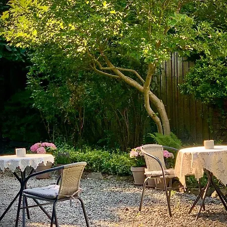 Aparthotel Studio 4*