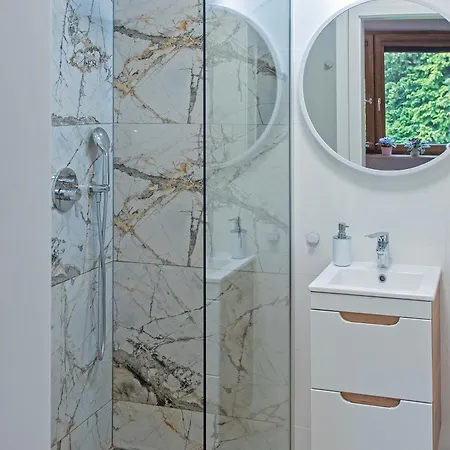 Aparthotel Studio 4*