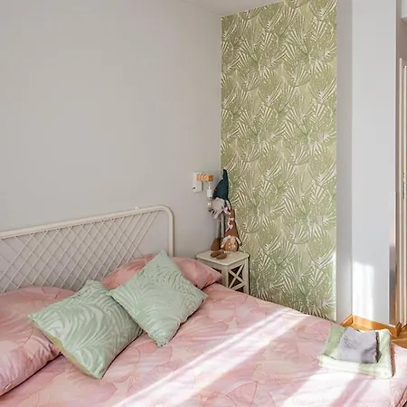 Aparthotel Studio 4*