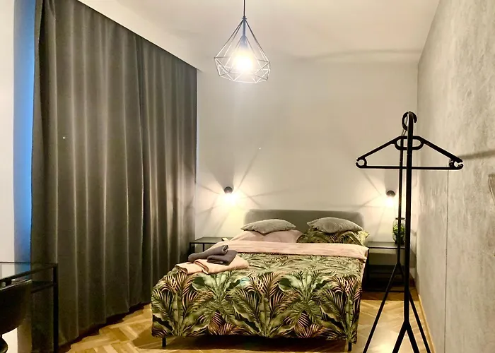 Aparthotel Studio 아파트호텔 4*