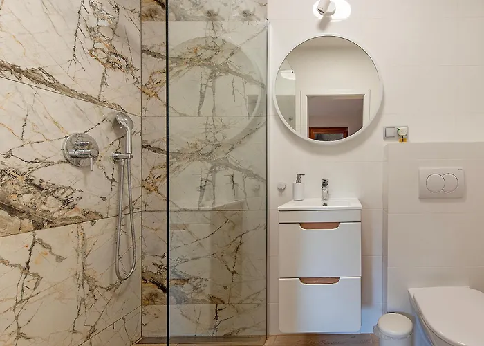 Aparthotel Studio 아파트호텔 4*